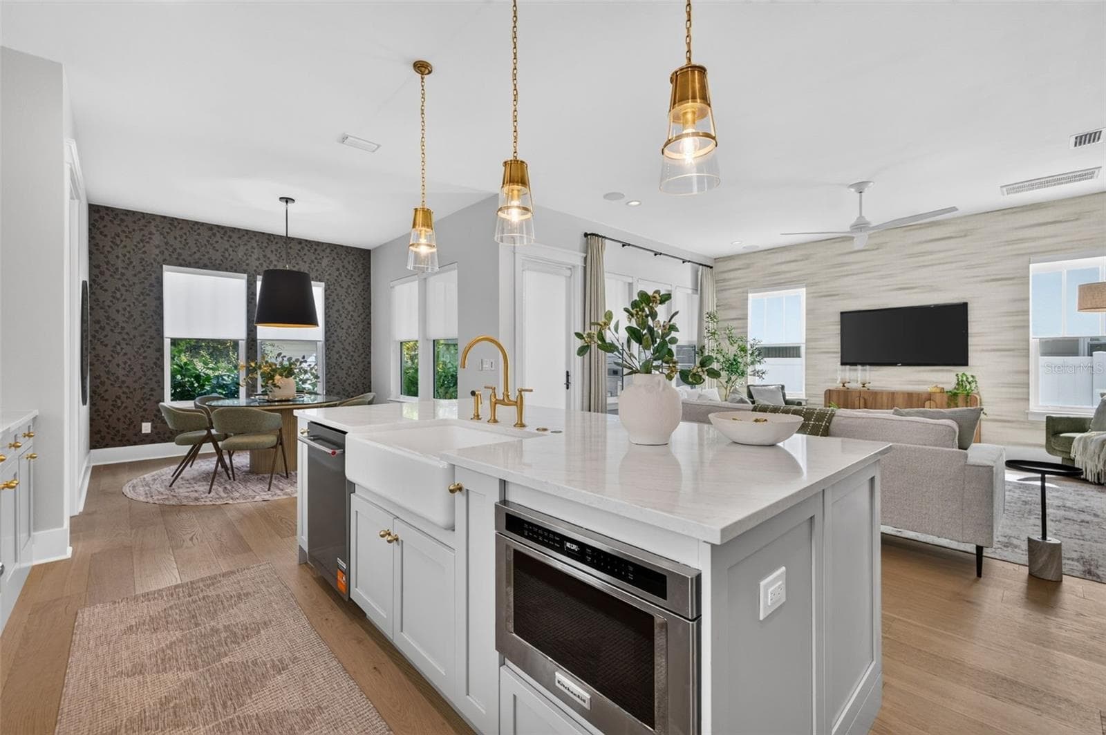 Single Family Residence at 2525 DARTMOUTH AVE N, ST PETERSBURG, photo 19 of 122