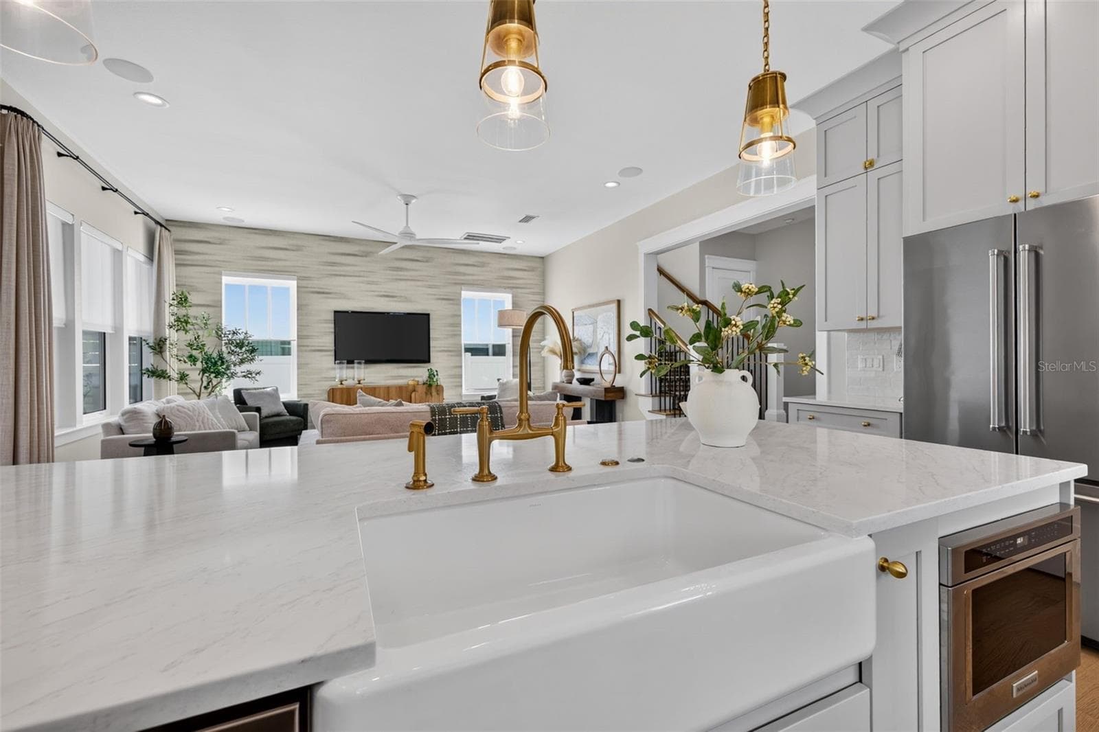 Single Family Residence at 2525 DARTMOUTH AVE N, ST PETERSBURG, photo 23 of 122