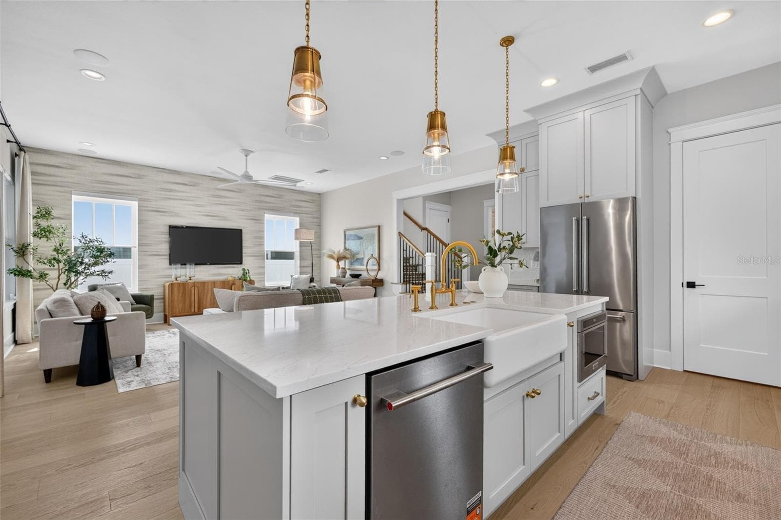 Single Family Residence at 2525 DARTMOUTH AVE N, ST PETERSBURG, photo 25 of 122