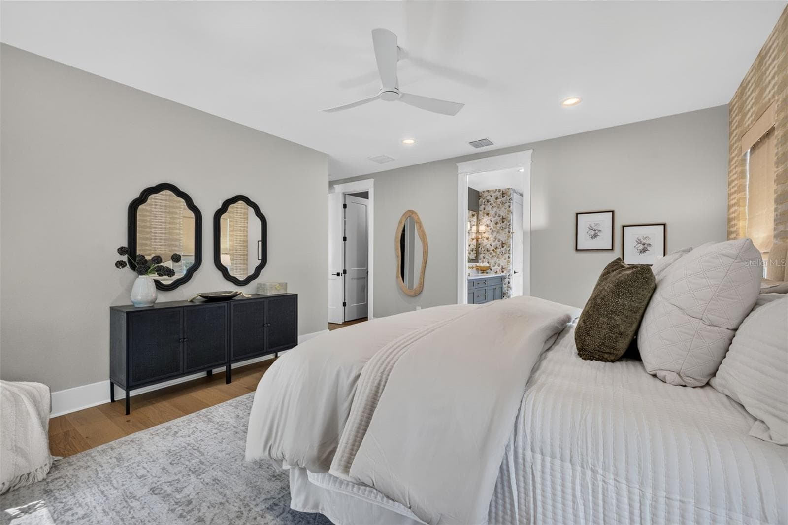 Single Family Residence at 2525 DARTMOUTH AVE N, ST PETERSBURG, photo 65 of 122