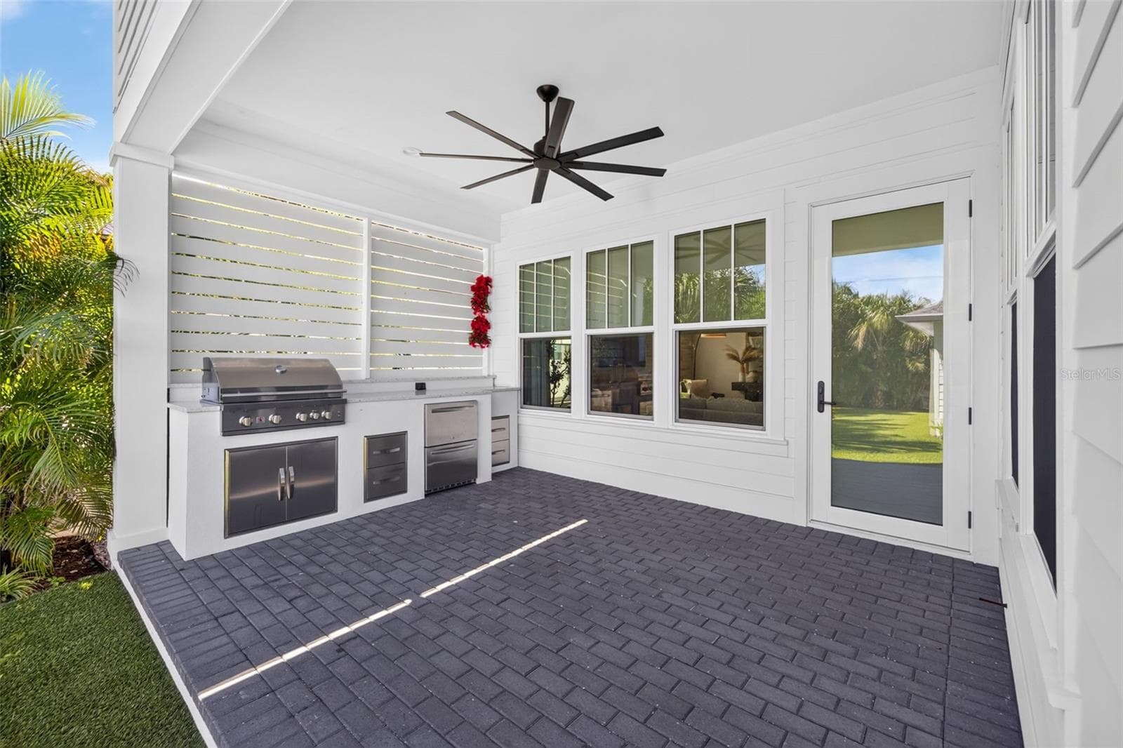 Single Family Residence at 2525 DARTMOUTH AVE N, ST PETERSBURG, photo 94 of 122