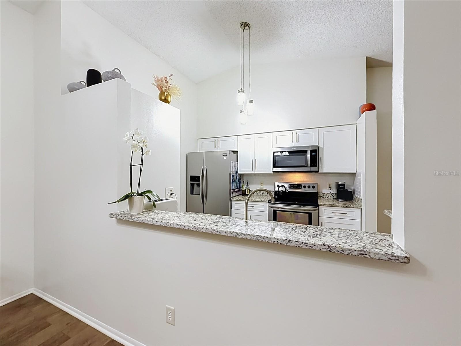 Showing Kitchen open to Dining area. - 107 LONG LEAF PINE CIR, SANFORD