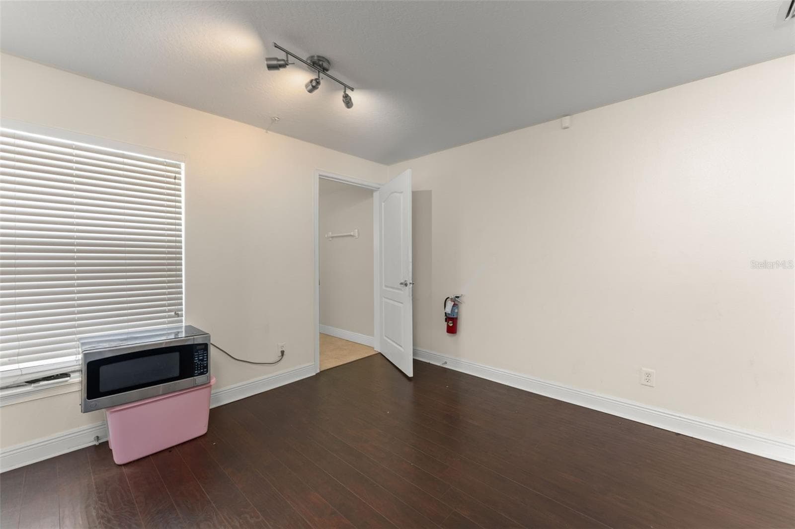 Condominium at 136 S BUMBY AVE #2, ORLANDO, photo 10 of 51