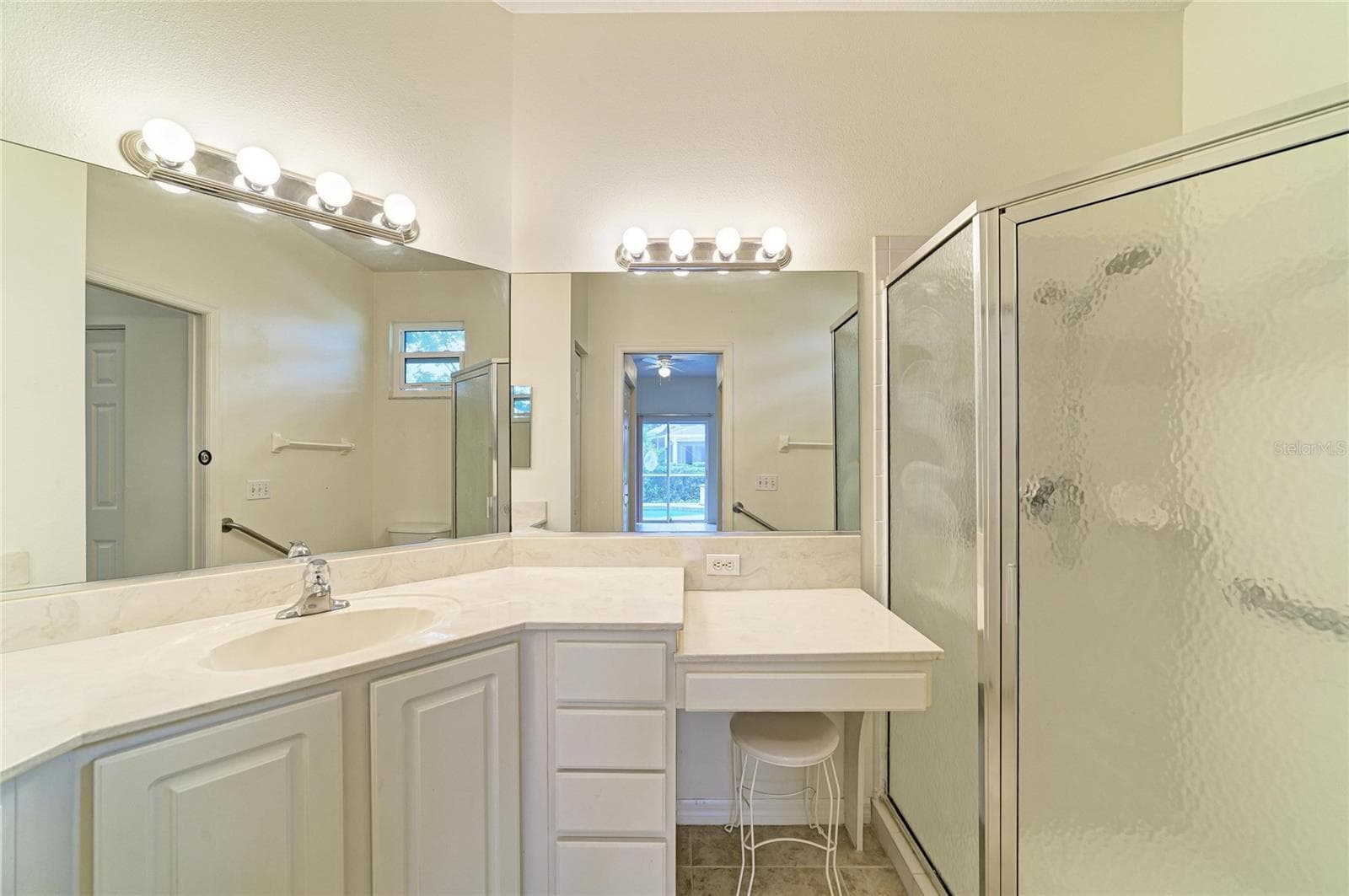 Primary bathroom - 1101 CANE MILL LN, BRADENTON