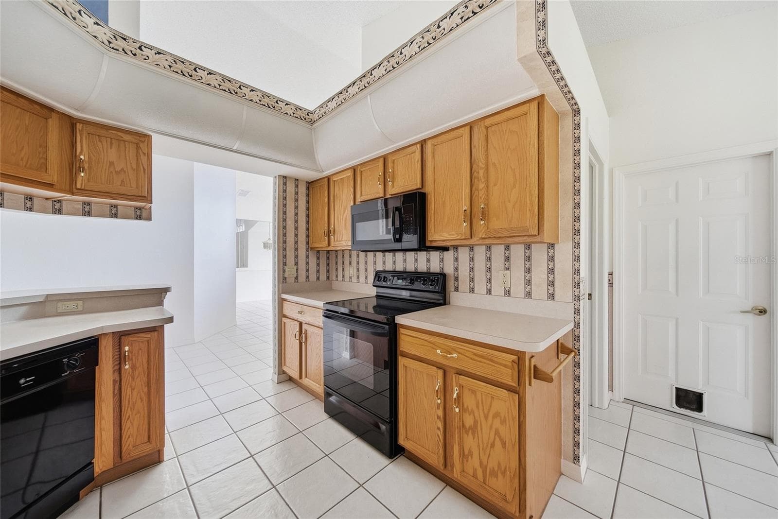 Single Family Residence at 13652 PIMBERTON DR, HUDSON, photo 6 of 39