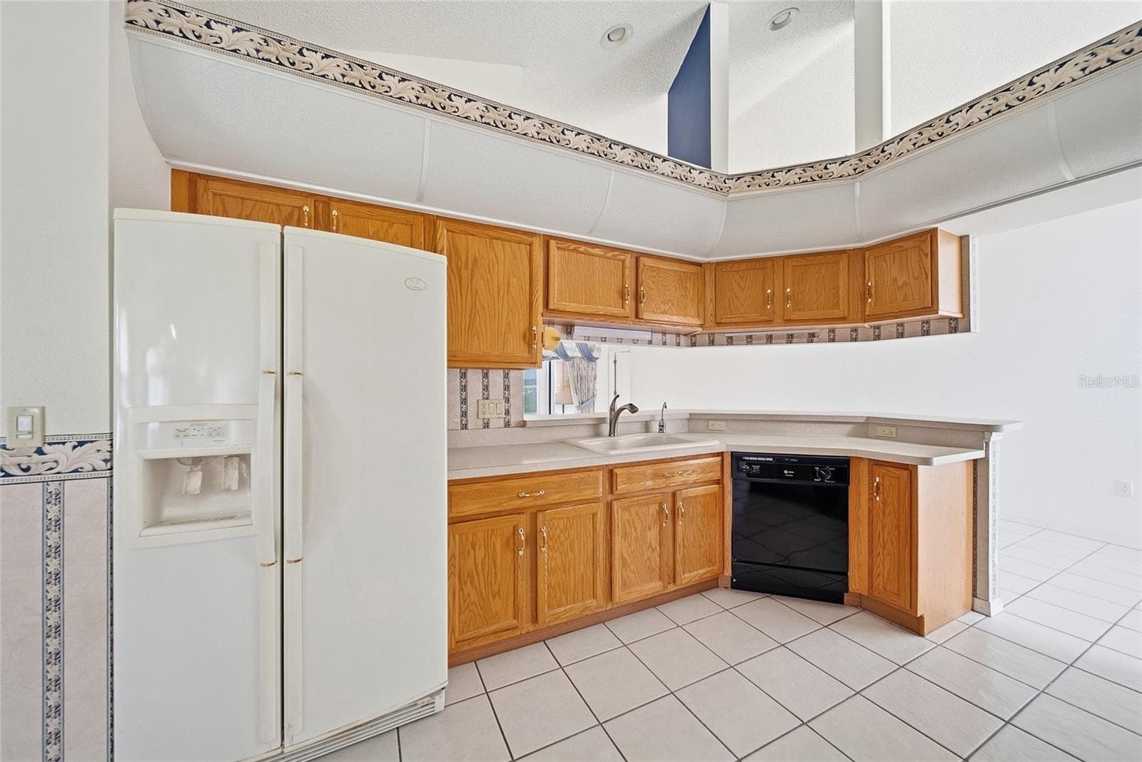 Single Family Residence at 13652 PIMBERTON DR, HUDSON, photo 7 of 39