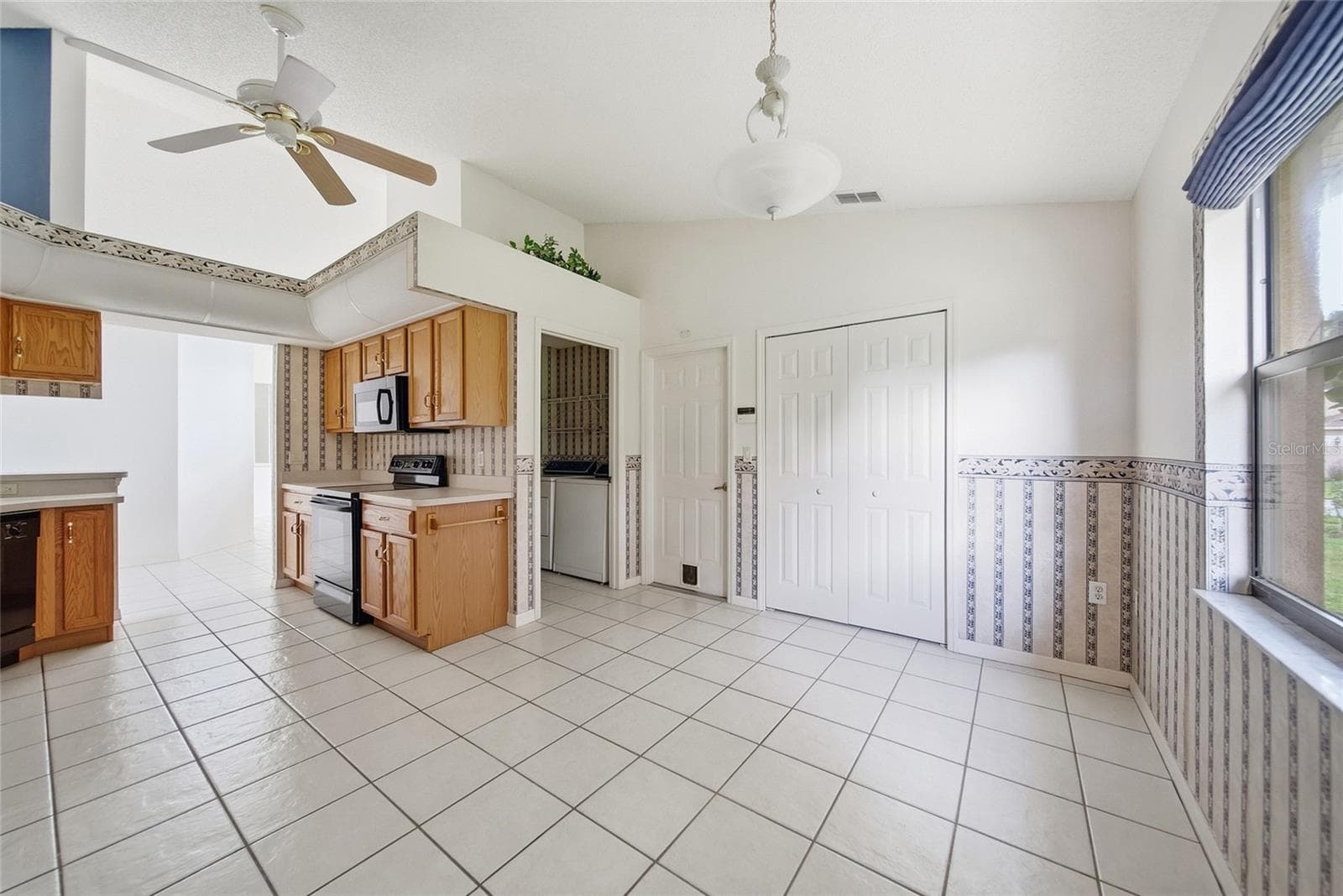 Single Family Residence at 13652 PIMBERTON DR, HUDSON, photo 23 of 39