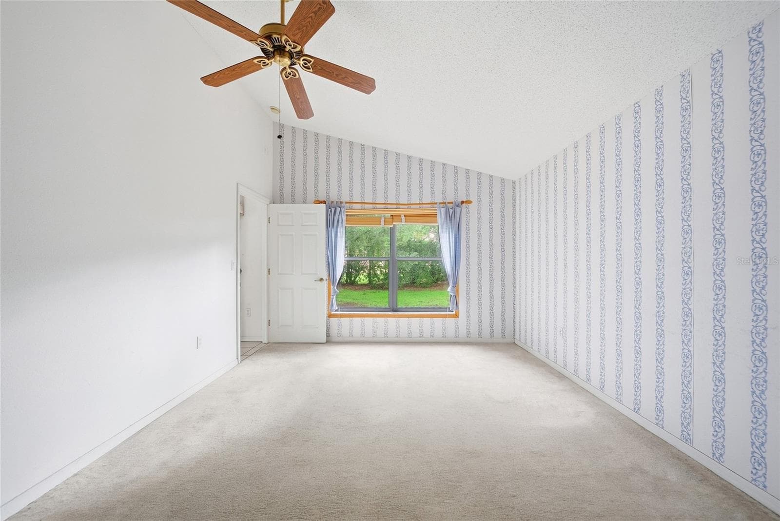 Single Family Residence at 13652 PIMBERTON DR, HUDSON, photo 32 of 39
