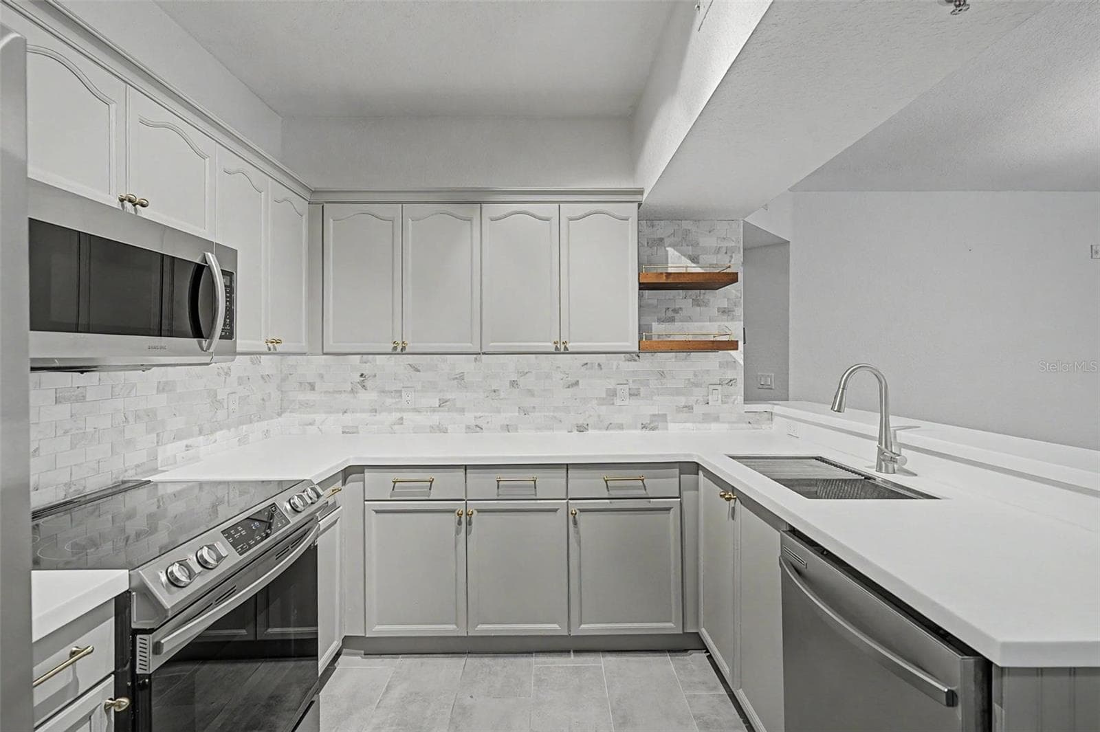 Condominium at 5125 PALM SPRINGS BLVD #6107, TAMPA, photo 12 of 46