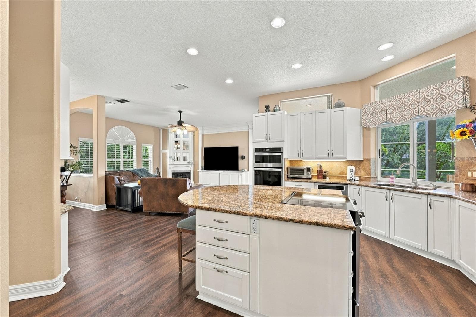 Single Family Residence at 3921 ARLINGTON DR, PALM HARBOR, photo 19 of 65