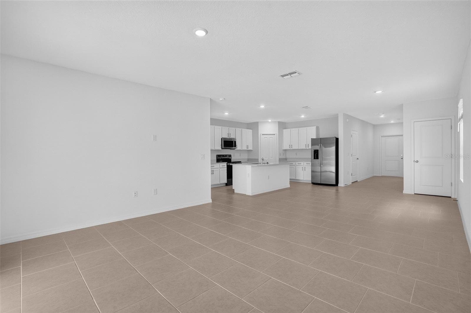 Single Family Residence at 3514 AMBERSWEET XING, PARRISH, photo 12 of 16