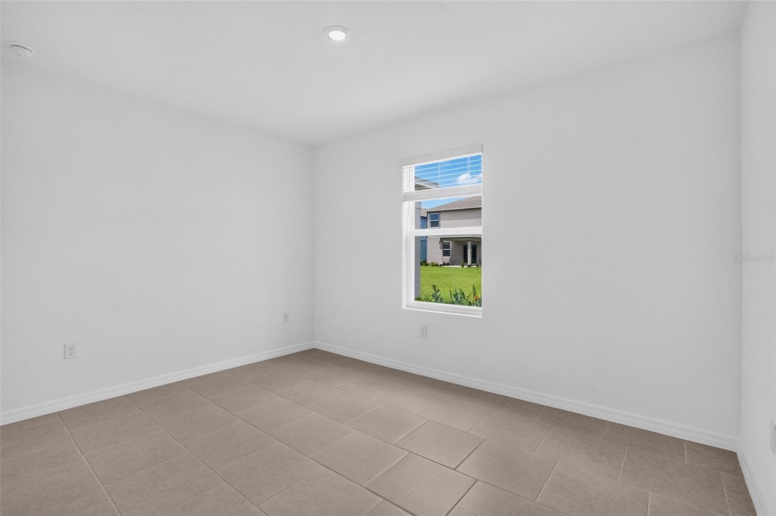 Single Family Residence at 3514 AMBERSWEET XING, PARRISH, photo 14 of 16