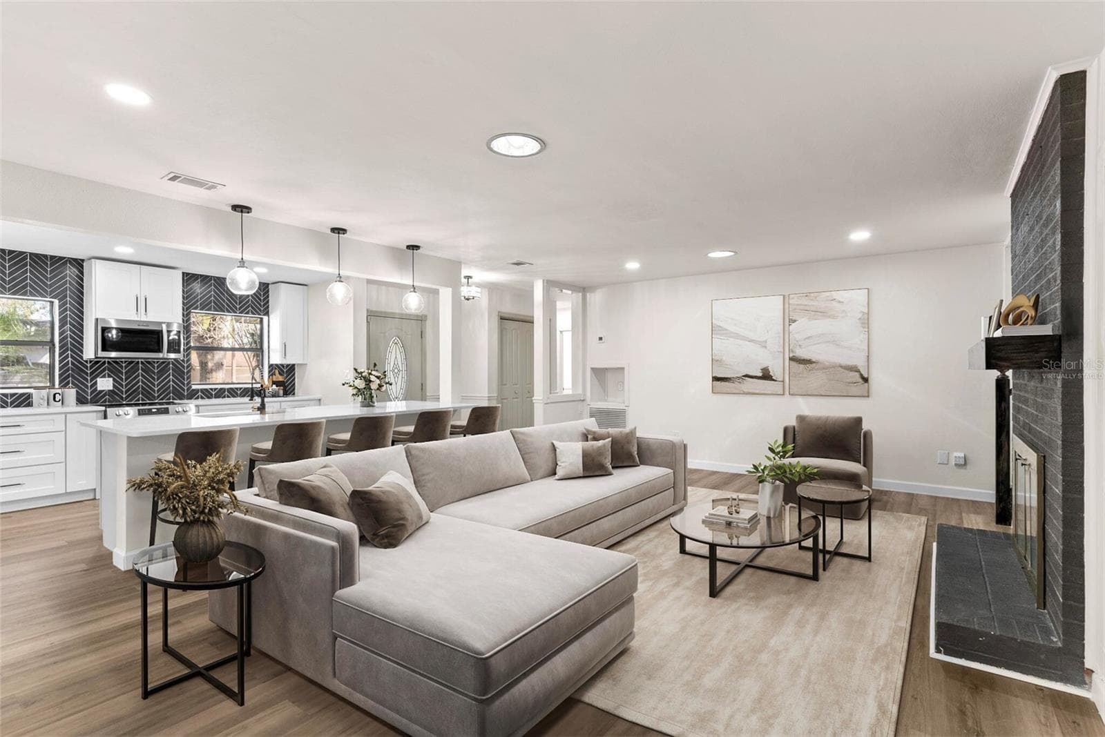Virtually Staged - 3203 S POLK AVE, LAKELAND