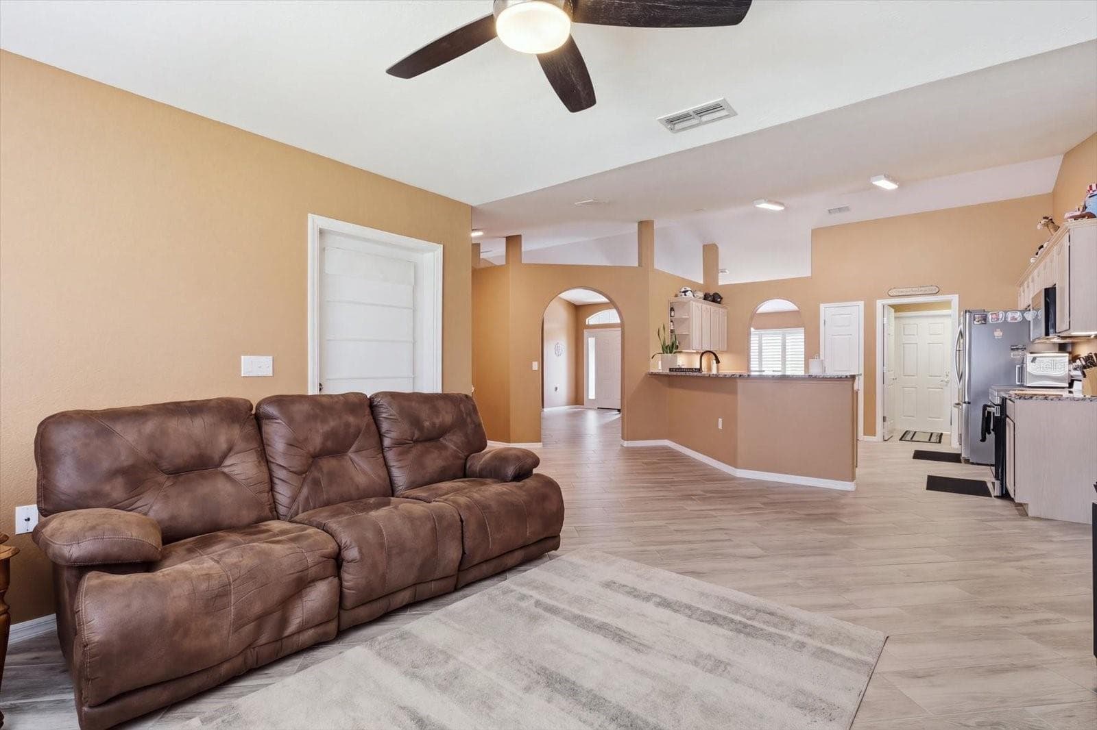 Single Family Residence at 11411 SW 138TH LN, DUNNELLON, photo 15 of 47