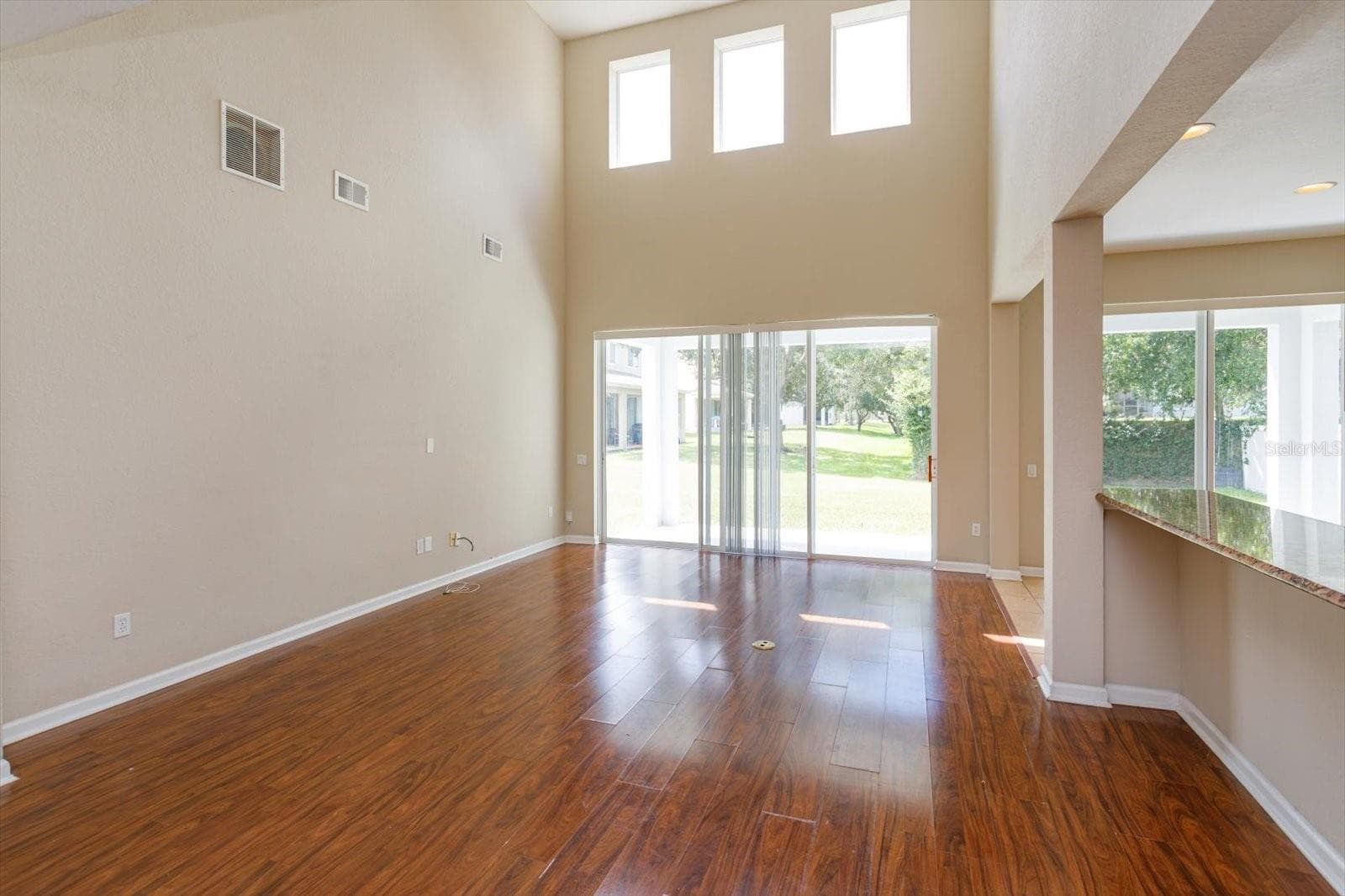 Single Family Residence at 14850 WINDIGO LN, ORLANDO, photo 7 of 33