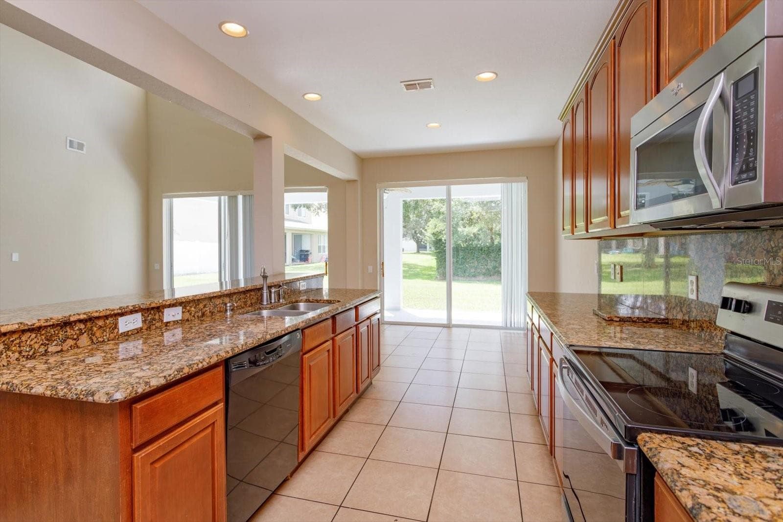Single Family Residence at 14850 WINDIGO LN, ORLANDO, photo 9 of 33