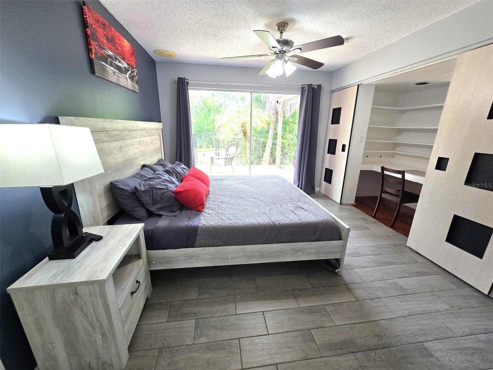 Single Family Residence at 111 OAK LEE DR, LUTZ, photo 8 of 32