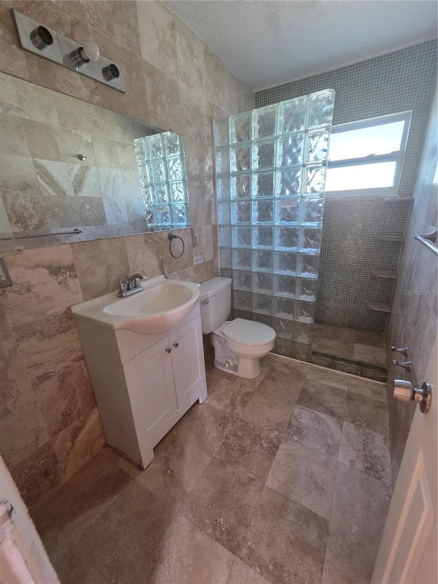 Single Family Residence at 350 N LEVIS AVE, TARPON SPRINGS, photo 27 of 47