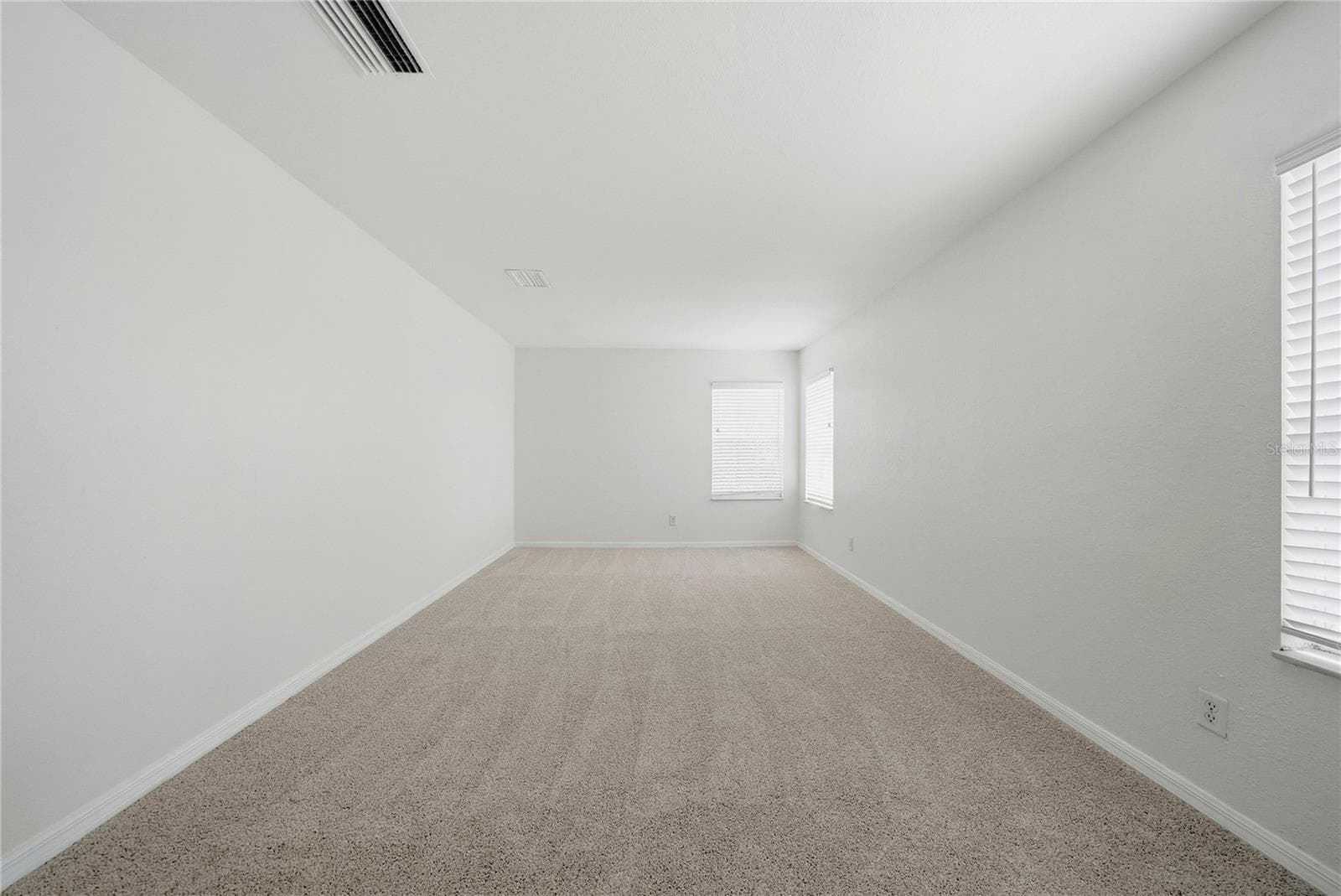 Single Family Residence at 11441 CRESTLAKE VILLAGE, RIVERVIEW, photo 17 of 32