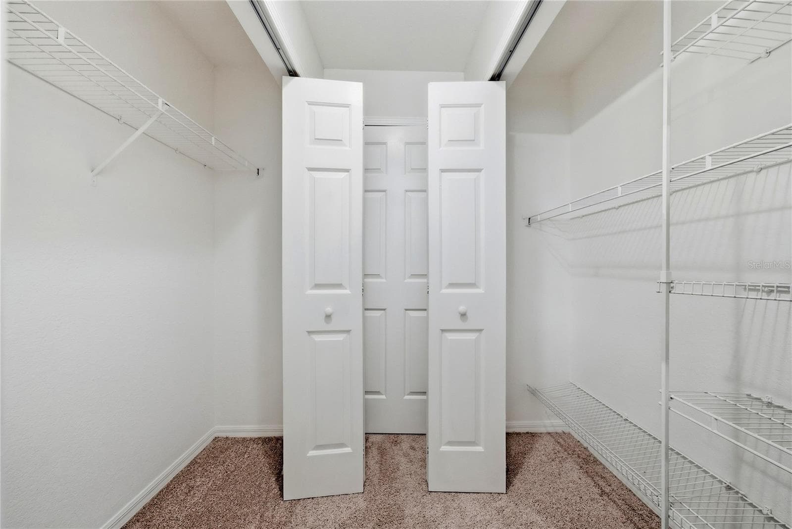 Single Family Residence at 11441 CRESTLAKE VILLAGE, RIVERVIEW, photo 19 of 32