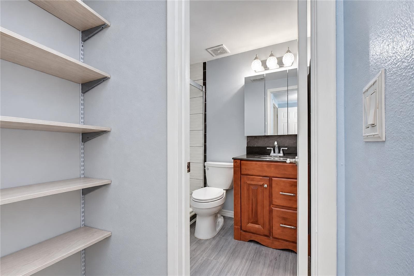 Single Family Residence at 12505 MONDRAGON DR, TAMPA, photo 24 of 47