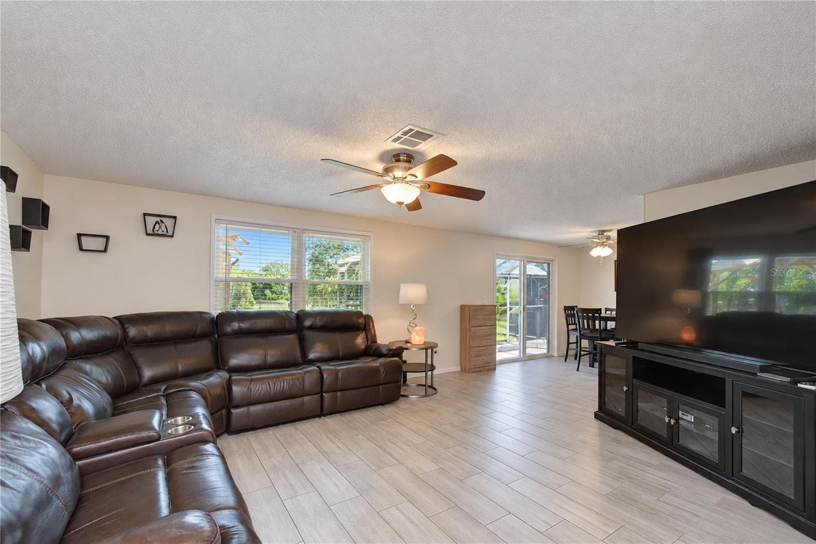 Single Family Residence at 12505 MONDRAGON DR, TAMPA, photo 29 of 47