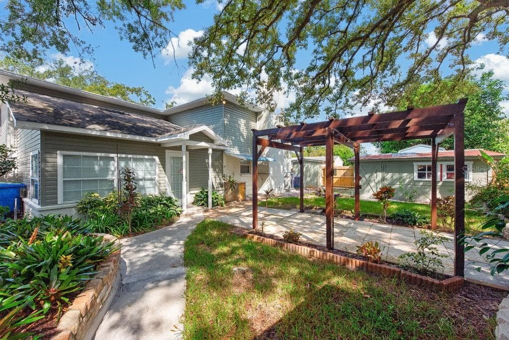 Single Family Residence at 11005 N 27TH ST, TAMPA, photo 57 of 69