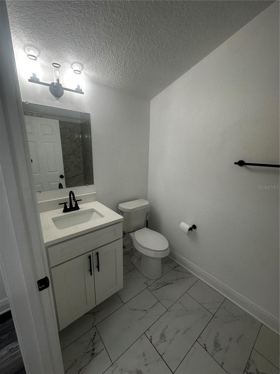 Single Family Residence at 3902 N SUWANEE AVE, TAMPA, photo 13 of 22