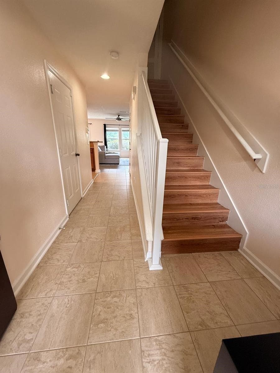 Townhouse at 5922 BRICE CT, JACKSONVILLE, photo 4 of 29