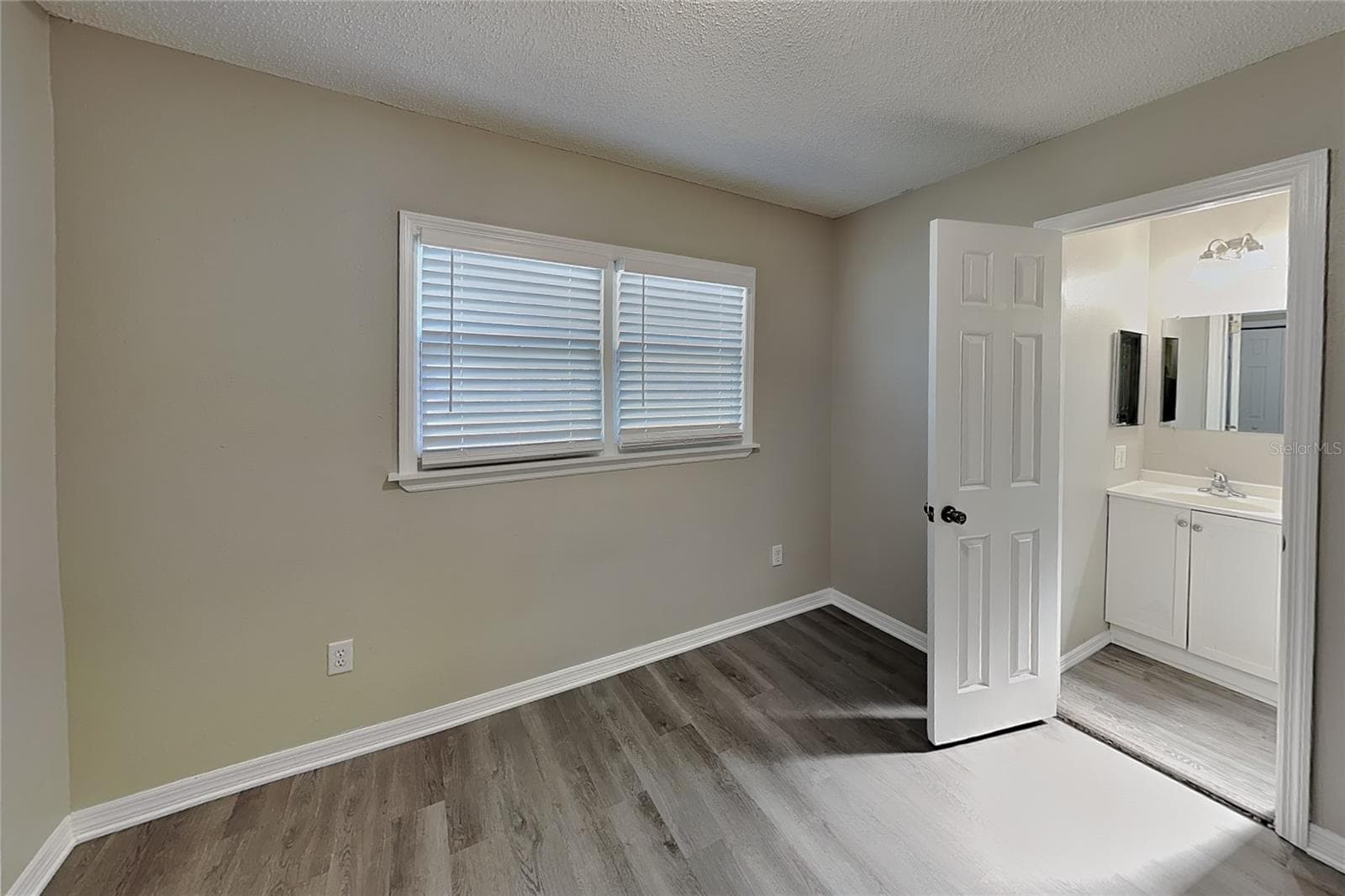 Single Family Residence at BRADENTON, photo 12 of 19