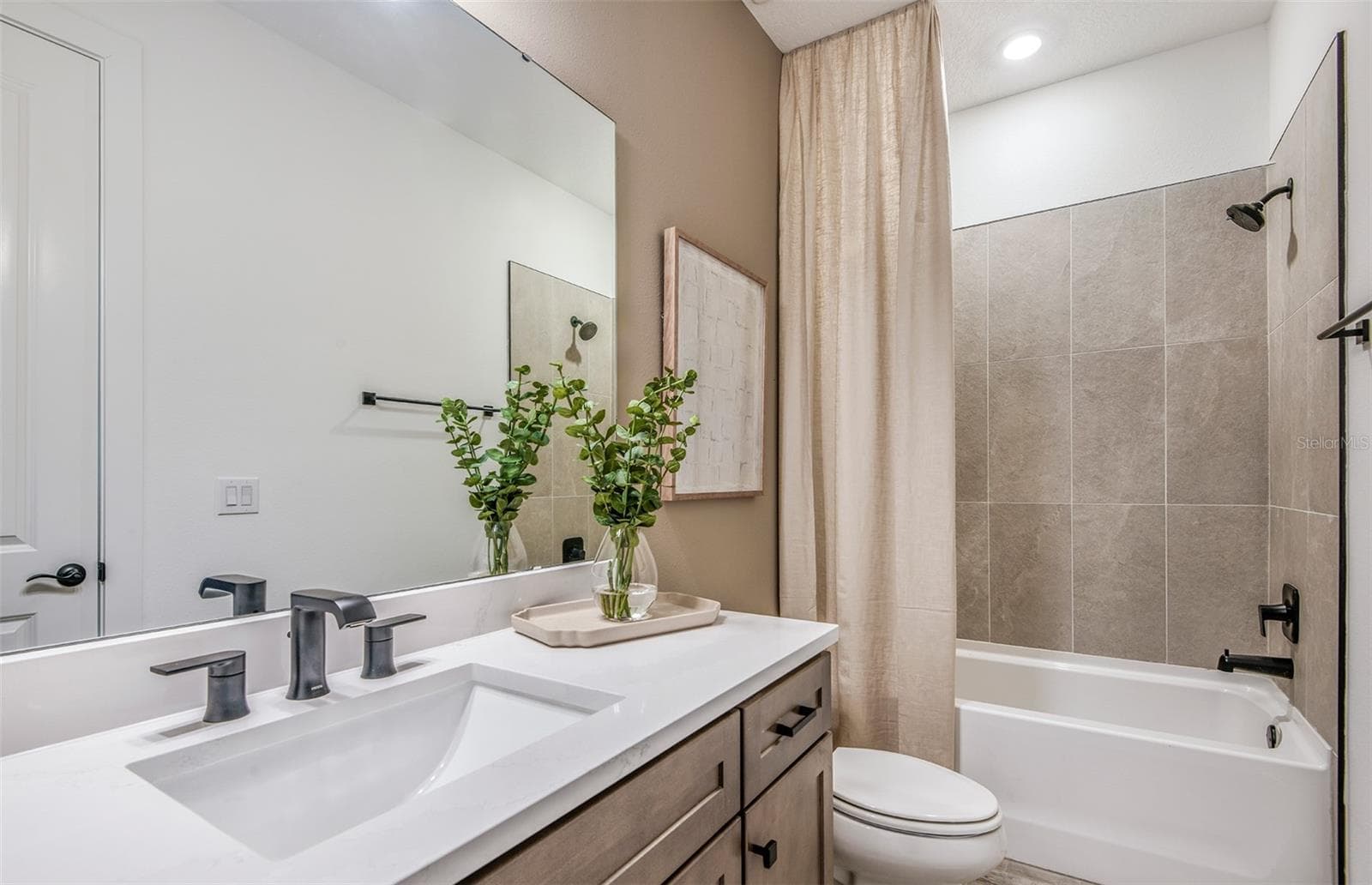 Model Reprsentation - 9813 AUTUMN RIDGE AVE, RIVERVIEW
