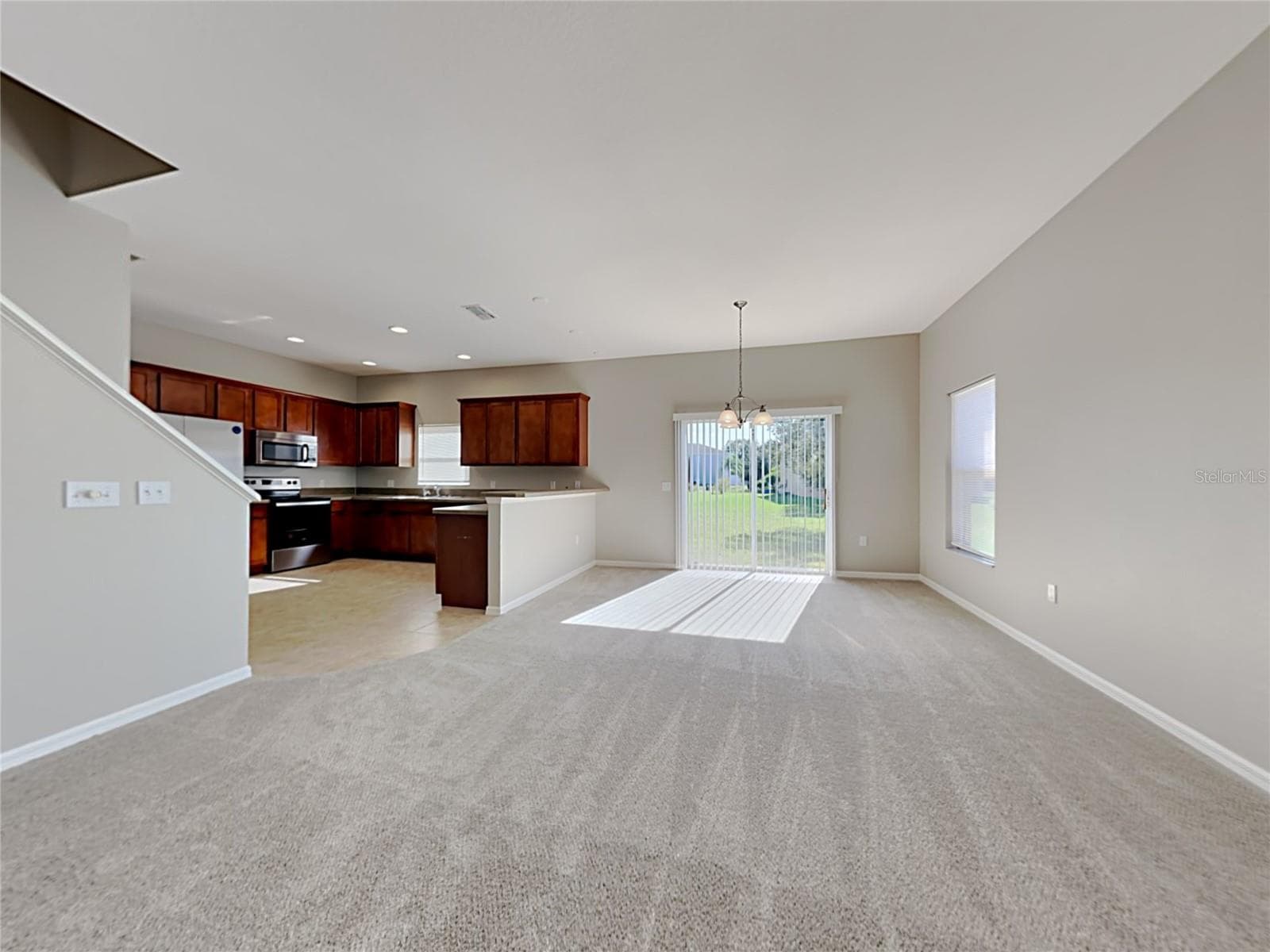 Single Family Residence at WIMAUMA, photo 3 of 15
