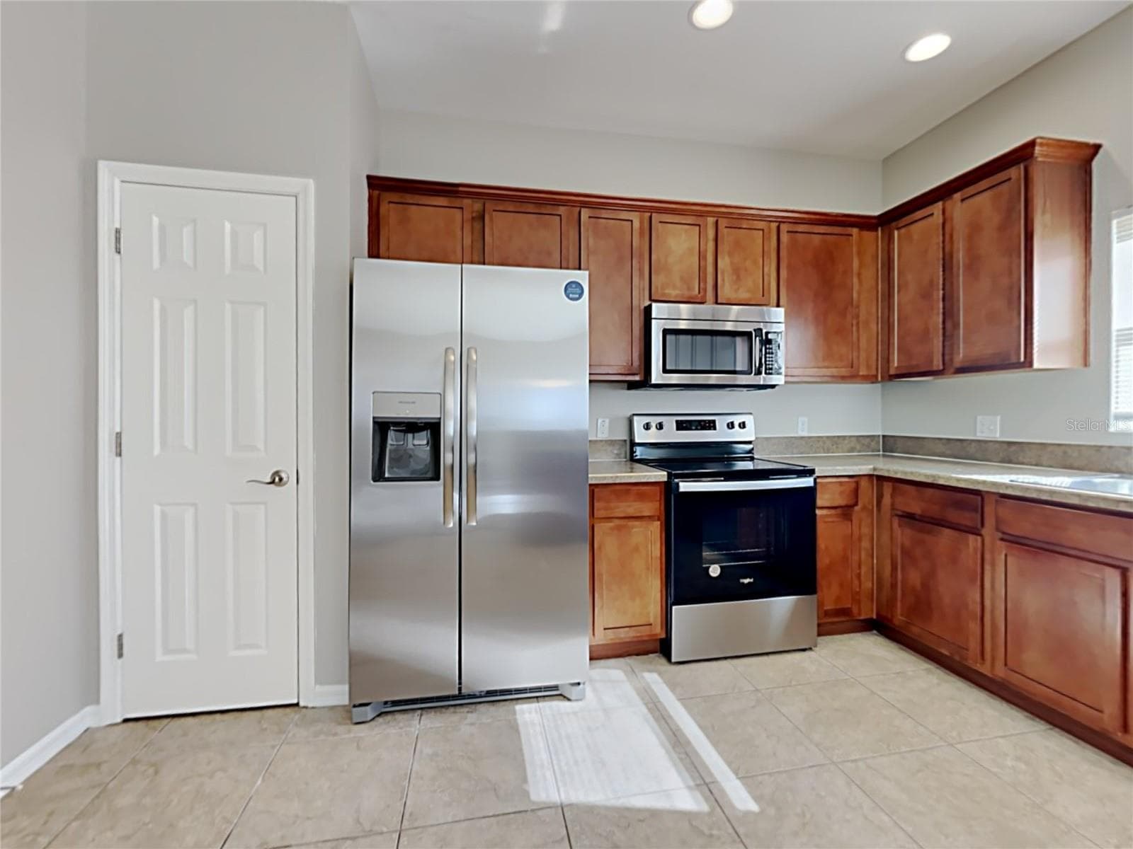Single Family Residence at WIMAUMA, photo 5 of 15