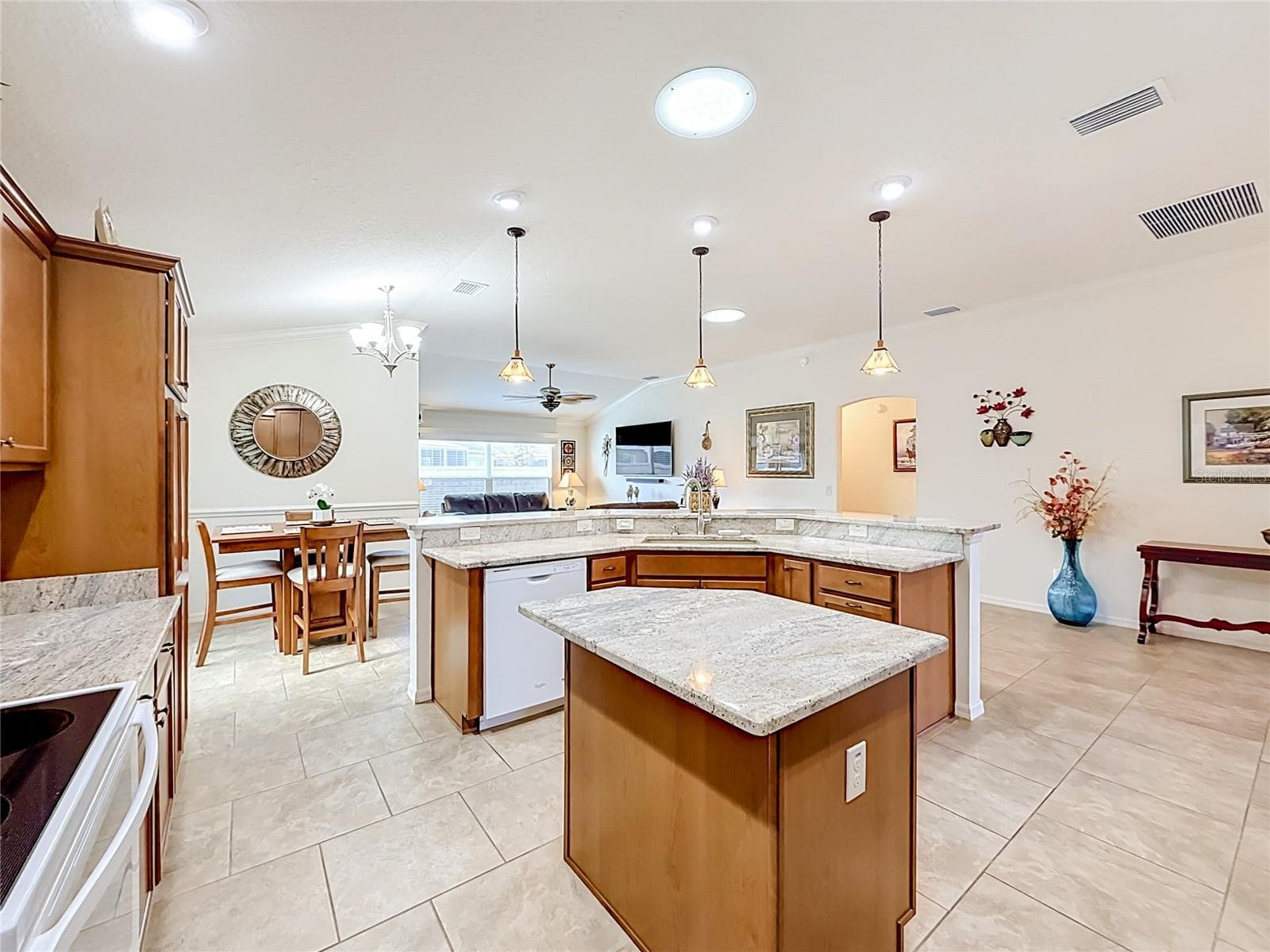Villa at 1068 BECKER AVE, THE VILLAGES, photo 13 of 53