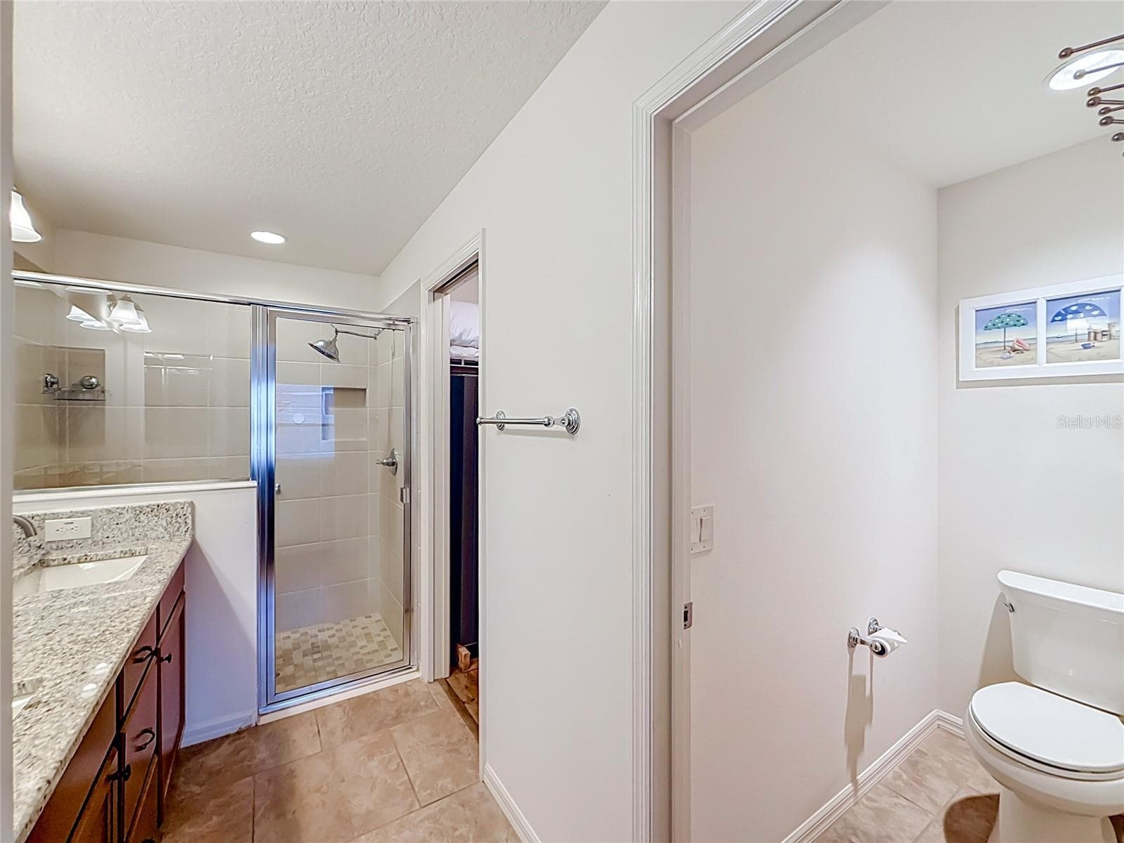 Primary bathroom with water closet - 1068 BECKER AVE, THE VILLAGES