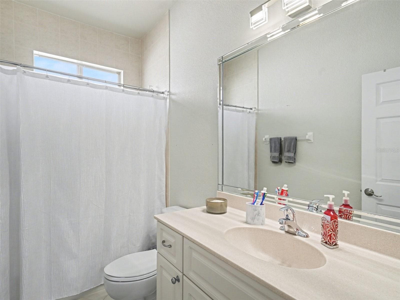 Single Family Residence at 4256 BEACH VIEW CT, PORT CHARLOTTE, photo 24 of 37