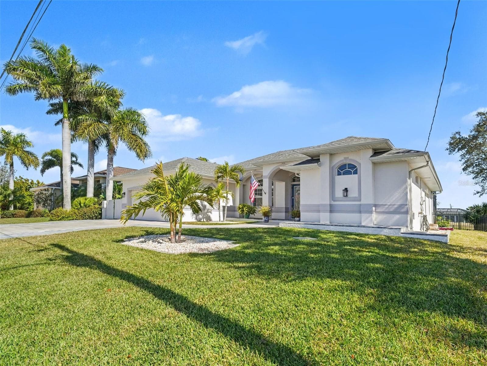 Single Family Residence at 4256 BEACH VIEW CT, PORT CHARLOTTE, photo 27 of 37