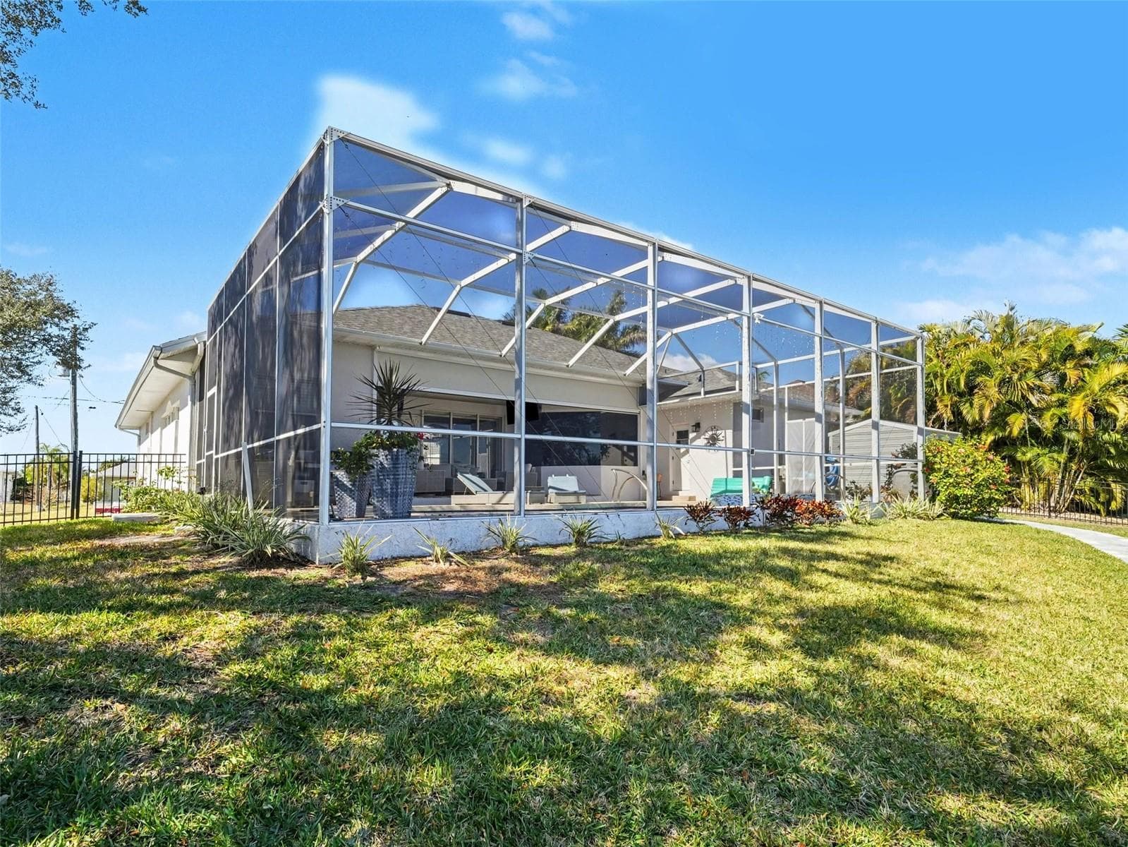 Single Family Residence at 4256 BEACH VIEW CT, PORT CHARLOTTE, photo 29 of 37