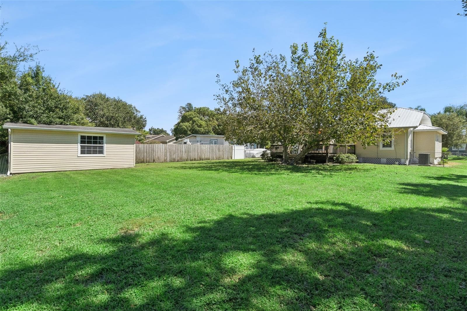Back Yard - 325 W NEWELL ST, WINTER GARDEN