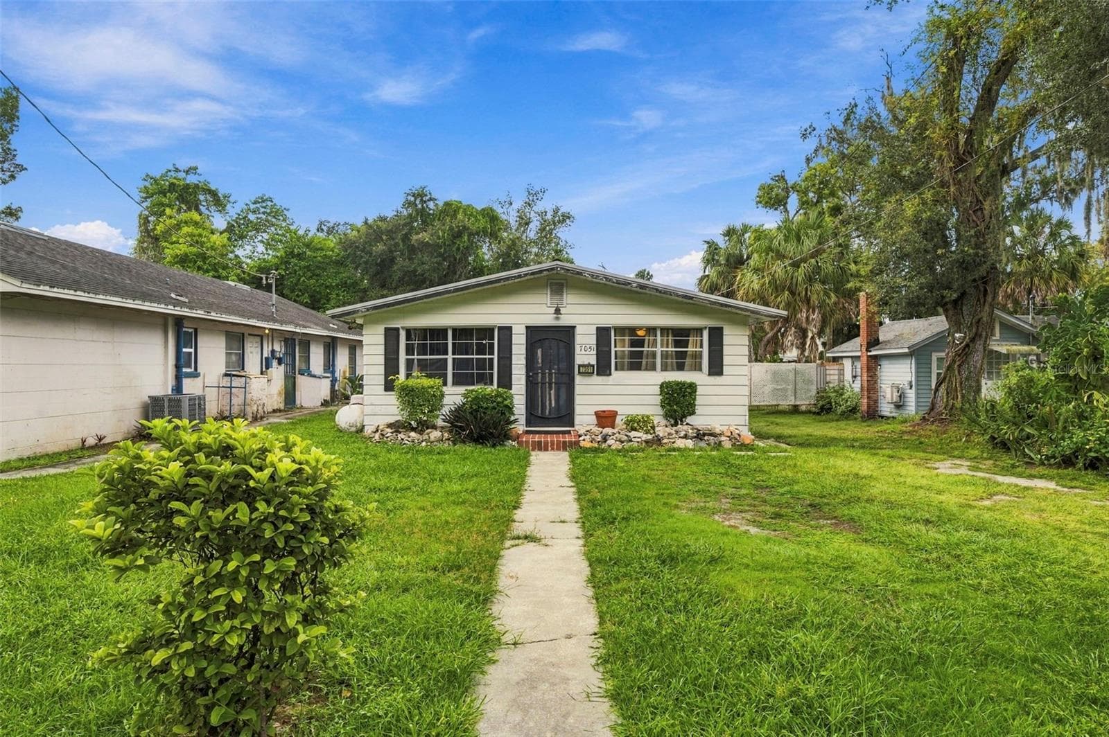 Single Family Residence at 7051 WASHINGTON ST, NEW PORT RICHEY, photo 4 of 55