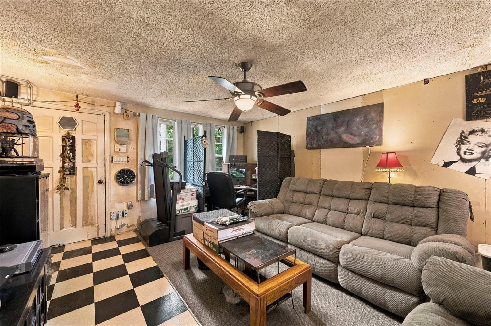 Single Family Residence at 7051 WASHINGTON ST, NEW PORT RICHEY, photo 6 of 55