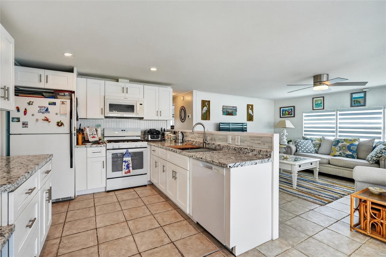 Mobile Home at 18675 US HIGHWAY 19 N #311, CLEARWATER, photo 7 of 29