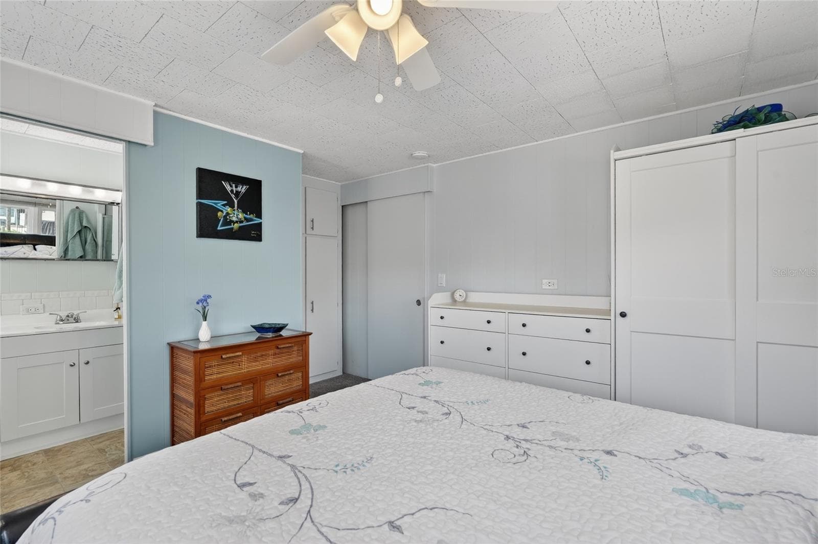 Mobile Home at 18675 US HIGHWAY 19 N #311, CLEARWATER, photo 12 of 29