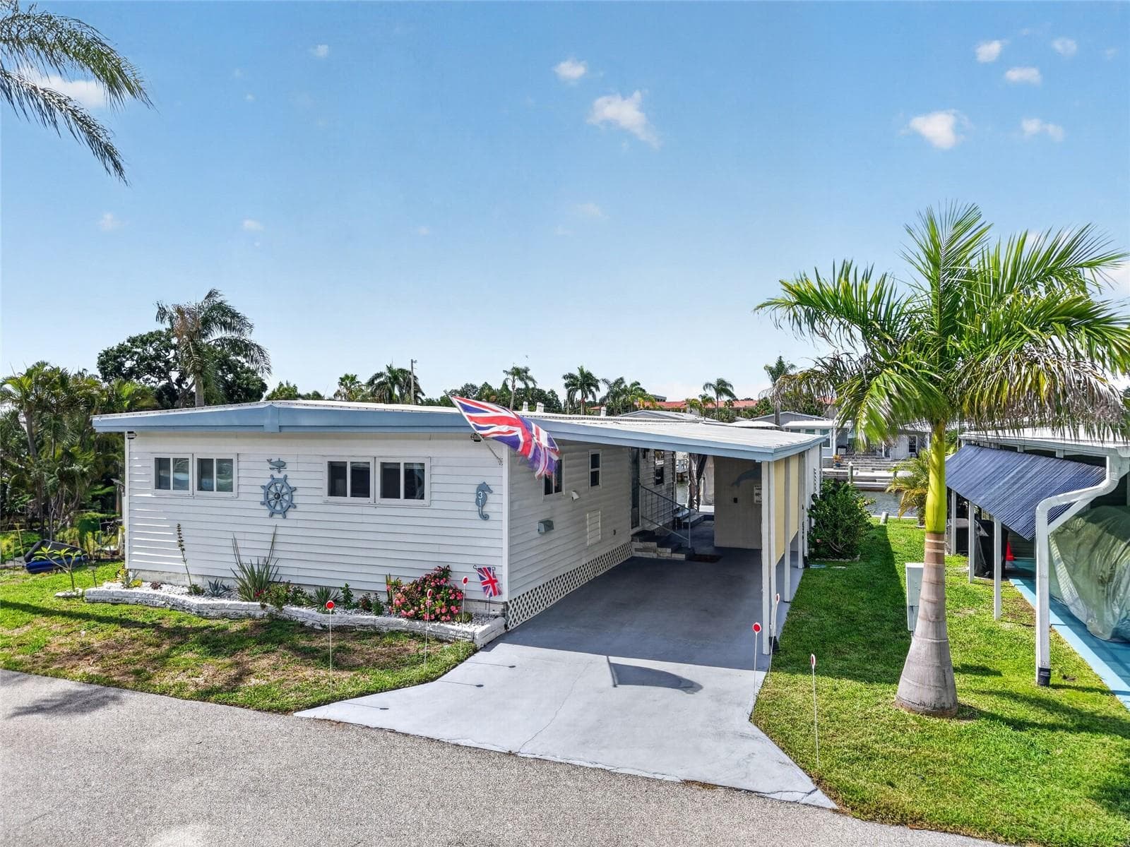 Mobile Home at 18675 US HIGHWAY 19 N #311, CLEARWATER, photo 21 of 29