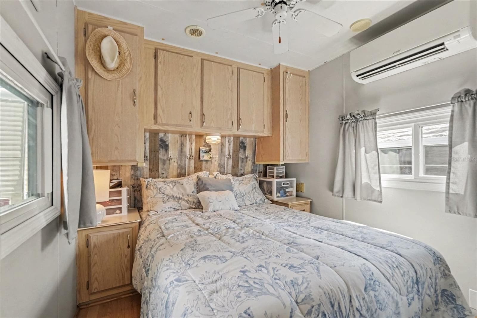 Manufactured Home at 616 PIER LN, MELBOURNE BEACH, photo 11 of 26