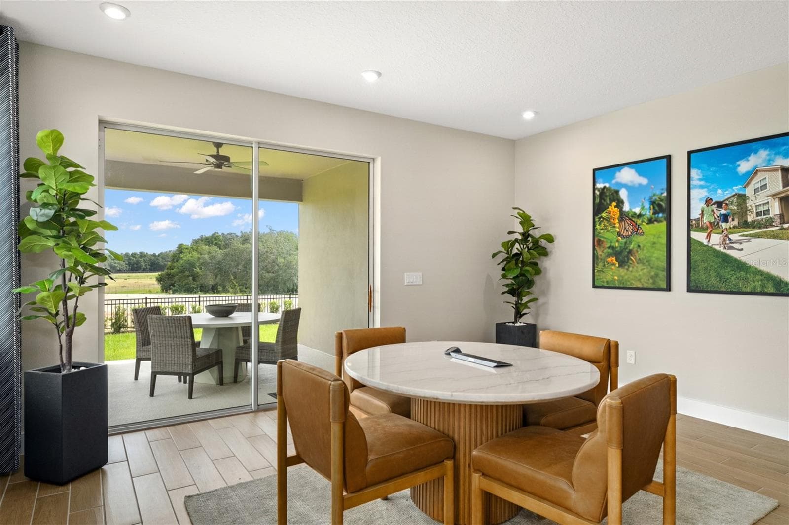 Rainwood Pinnacle Model Dining Room - 370 FREE RANGE DR, GROVELAND