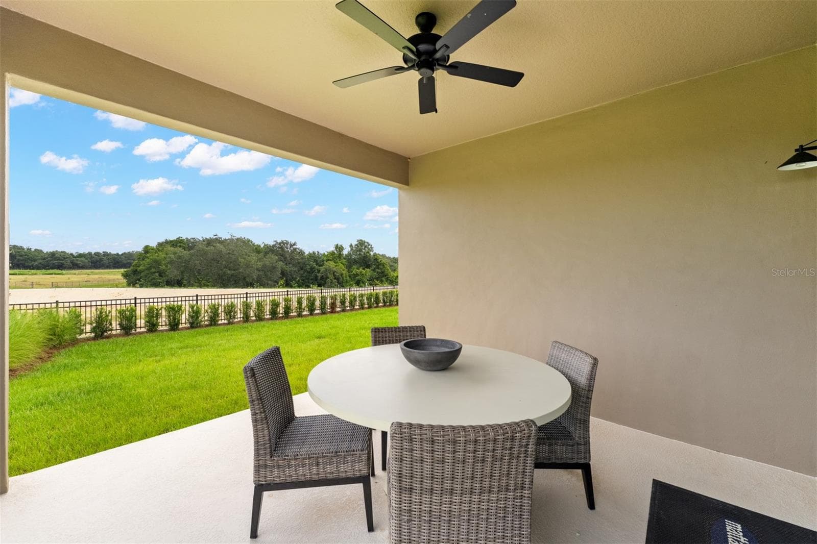 Rainwood Pinnacle Model Covered Lanai - 370 FREE RANGE DR, GROVELAND