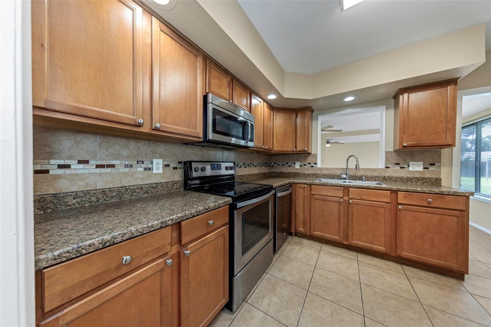 Kitchen - Reverse View - 210 S SATURN AVE, CLEARWATER