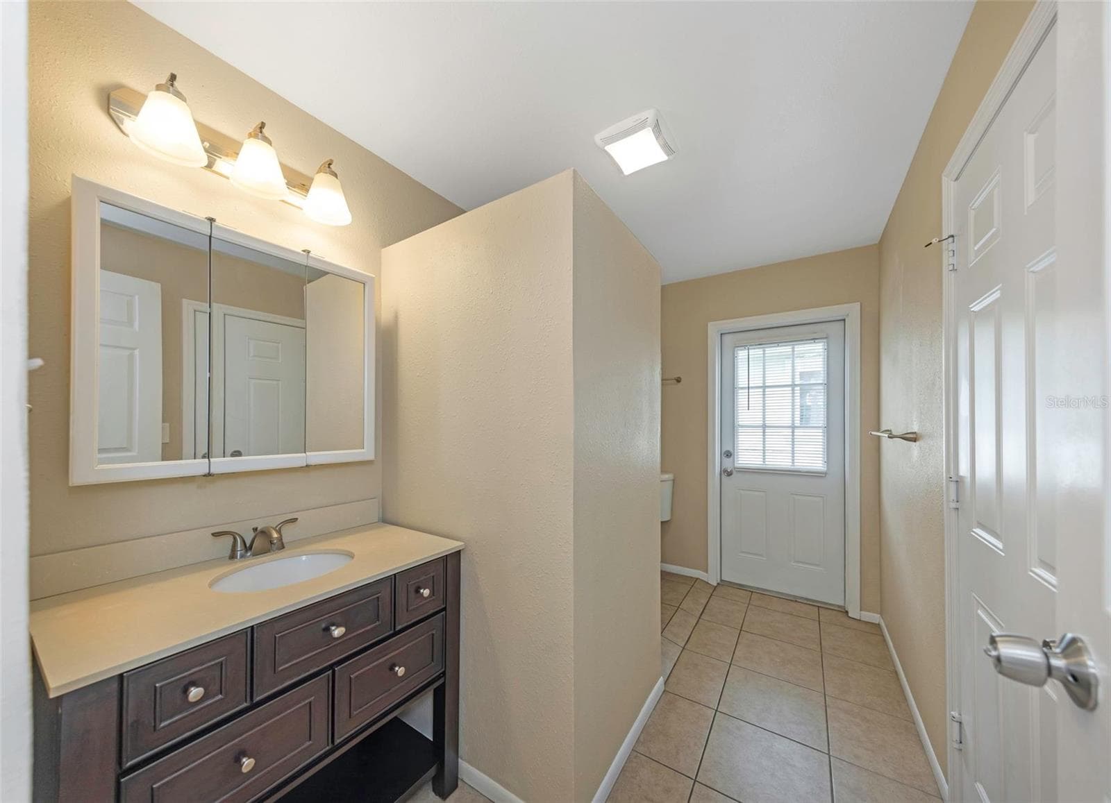 Master Bathroom - 210 S SATURN AVE, CLEARWATER