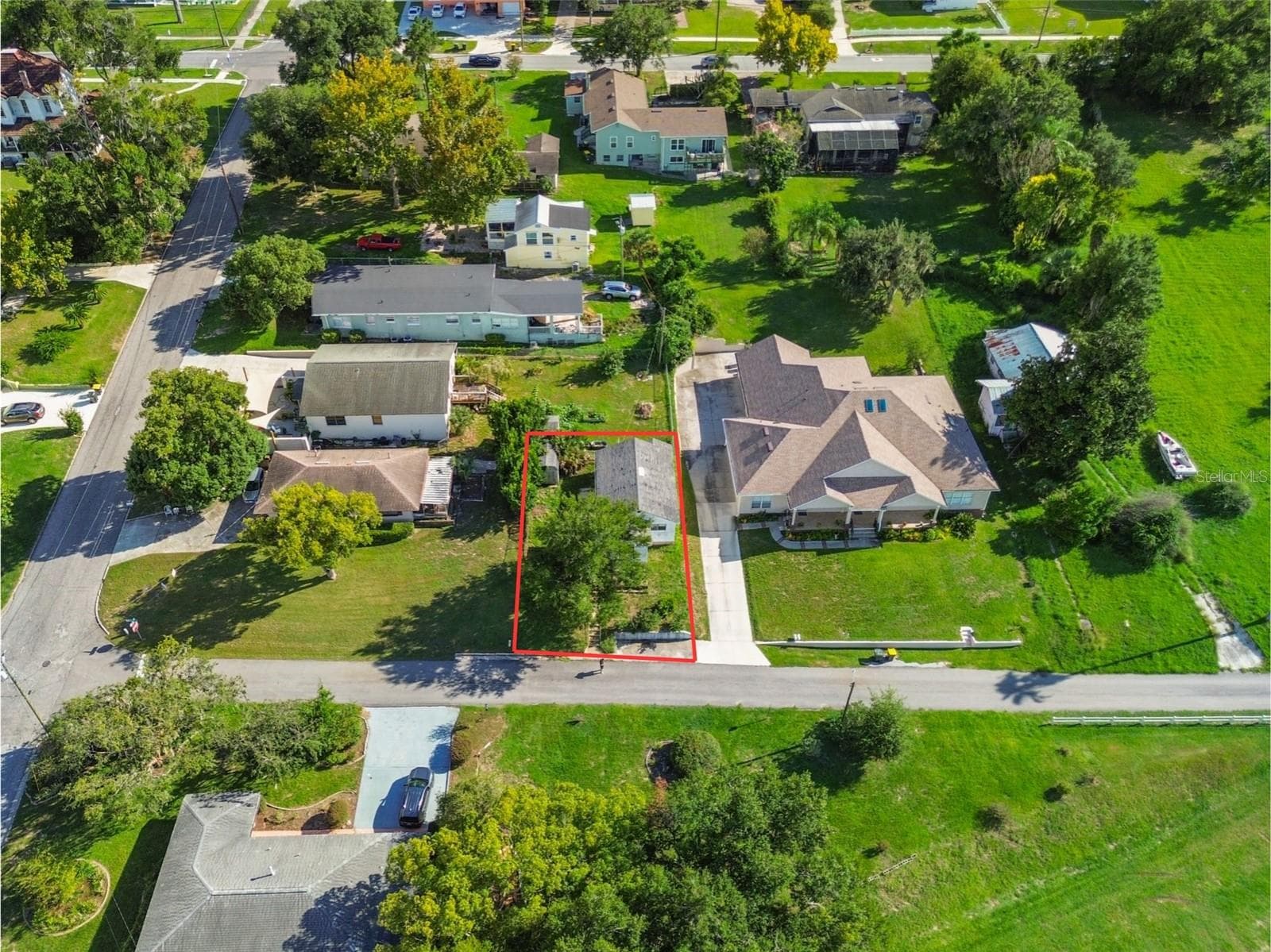 Single Family Residence at 535 CARROLL ST, CLERMONT, photo 6 of 14